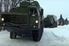 Rusia Kerahkan S-400...