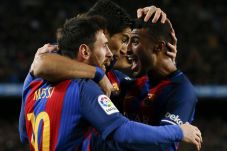 Dramatis, Messi Loloskan...