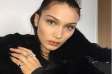 Kesal, Bella Hadid Putus...