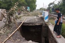 Banjir Pasuruan, Jembatan...