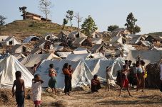 Pengungsi Rohingya Akan...