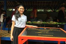 Natasha Mannuela Gelar...