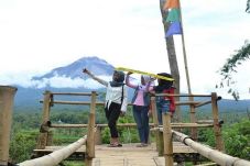 Desa Banyubiru Kembangkan...