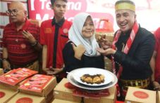 Irfan Hakim Baklave,...