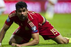 Cari Penerus Luis Suarez,...