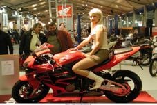 Kedigdayaan CBR600RR...
