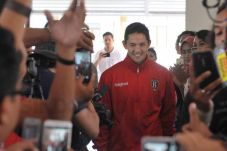 Gelandang Persib Doakan...