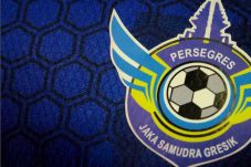 Dua Nama Bergabung,...
