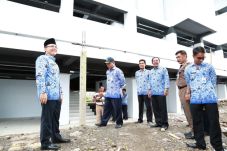 Banyuwangi Bangun Pasar...