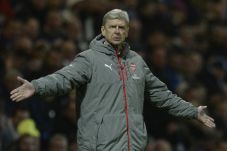 Arsene Wenger Ogah Tampung...