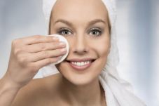 Manfaat Micellar Water...