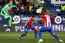 Hajar Eibar di Calderon,...