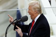 Prioritas 100 Hari Trump:...