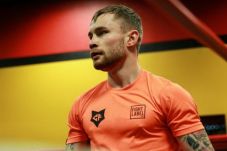 Dukung Frampton, Porter...