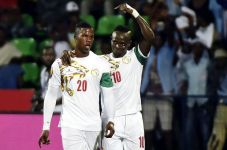 Gelandang Senegal Ancam...