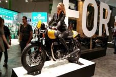 Bergaya Cafe Racer,...