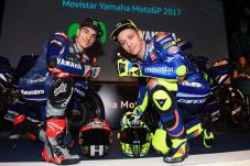 Vinales Juara Dunia...