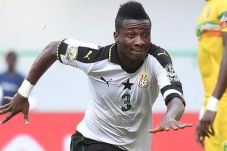 Asamoah Gyan; Rekor...