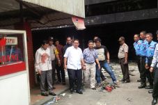 DPR Persilakan Korban...