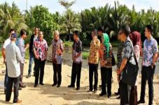 Pembangunan Bantuan...