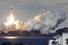 Jepang Luncurkan Satelit...