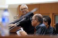Demokrat Hargai Keputusan...