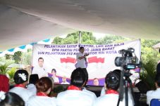 Perindo Bertekad Cetak...