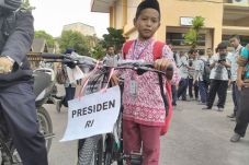 Hafal Pancasila, 12...