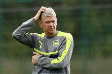 Arsene Wenger Ketiban...