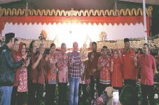 Djarot Janji Akan Jalankan...