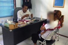 Ibu Nekat Jual Sabu...