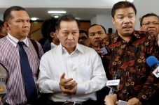 Kuasa Hukum Ahok Tidak...