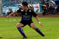 Sudah Perpanjang Kontrak,...