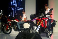 Honda Hadirkan Dua Motor...