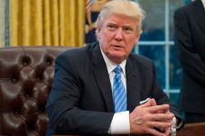 Trump Peringan Sanksi...
