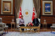 Erdogan Tersinggung...