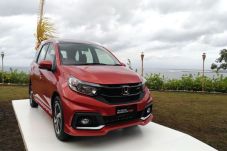 Honda Pertimbangkan...