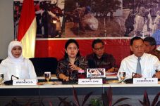 Rakor Menteri Bahas...