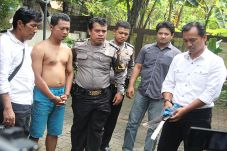 Disebut Tak Punya Otak,...