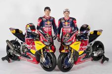 Mesin Baru Honda Bikin...