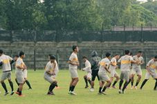 Lawan Mitra Kukar, PSS...