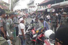 Penertiban Parkir Liar...