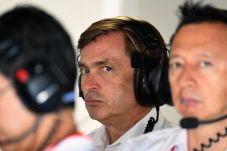 Tim McLaren F1 Ditinggal...