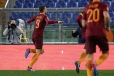 Gebuk Fiorentina, Roma...