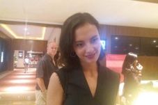Widika Sidmore Tinggalkan...