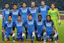 Coba Jinakkan Beruang...