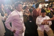 Dukung Anies-Sandiaga,...