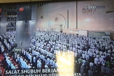 Peserta Aksi 112 Khusyuk...