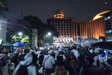 Jalan Menuju Masjid...