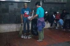 100 Relawan GEMAS dan...